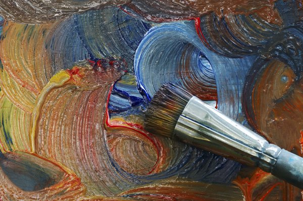 Quelques idées déco avec un canapé marron